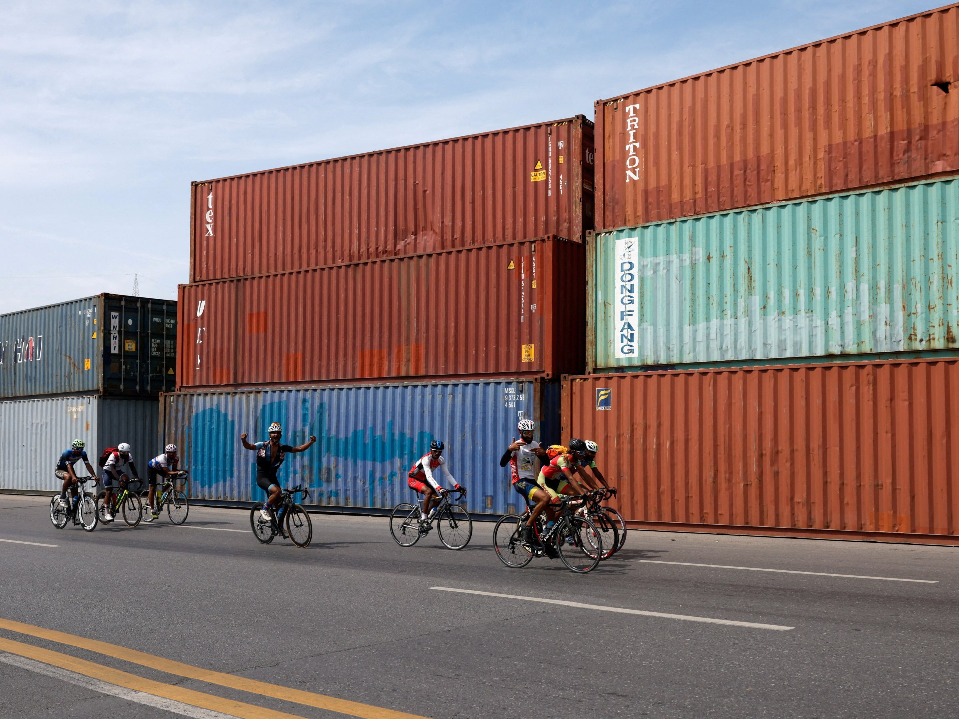 Containerabad”: capitala Pakistanului și camionagiii pierd bani din cauza blocadei