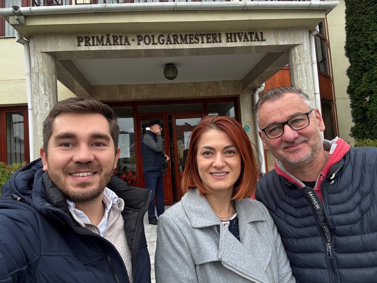 Corunca: deputatul Adrian Giurgiu critică majorarea tarifelor la salubrizare, care nu este bazată pe date