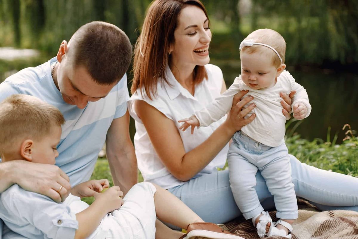 Coșul alimentar pentru o familie cu doi copii a ajuns la 2.429 de lei pe lună