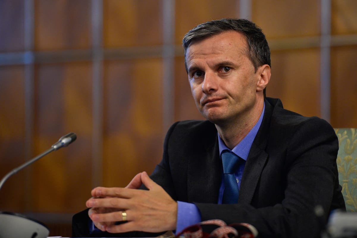 Cristian Socol critică reducerea deficitului bugetar: raționalizarea reală a cheltuielilor statului este zero