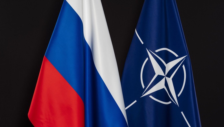 „Dacă Rusia va lovi fabricile noastre de armament de pe teritoriile europene, atunci ar fi Articolul 5”, avertizează com