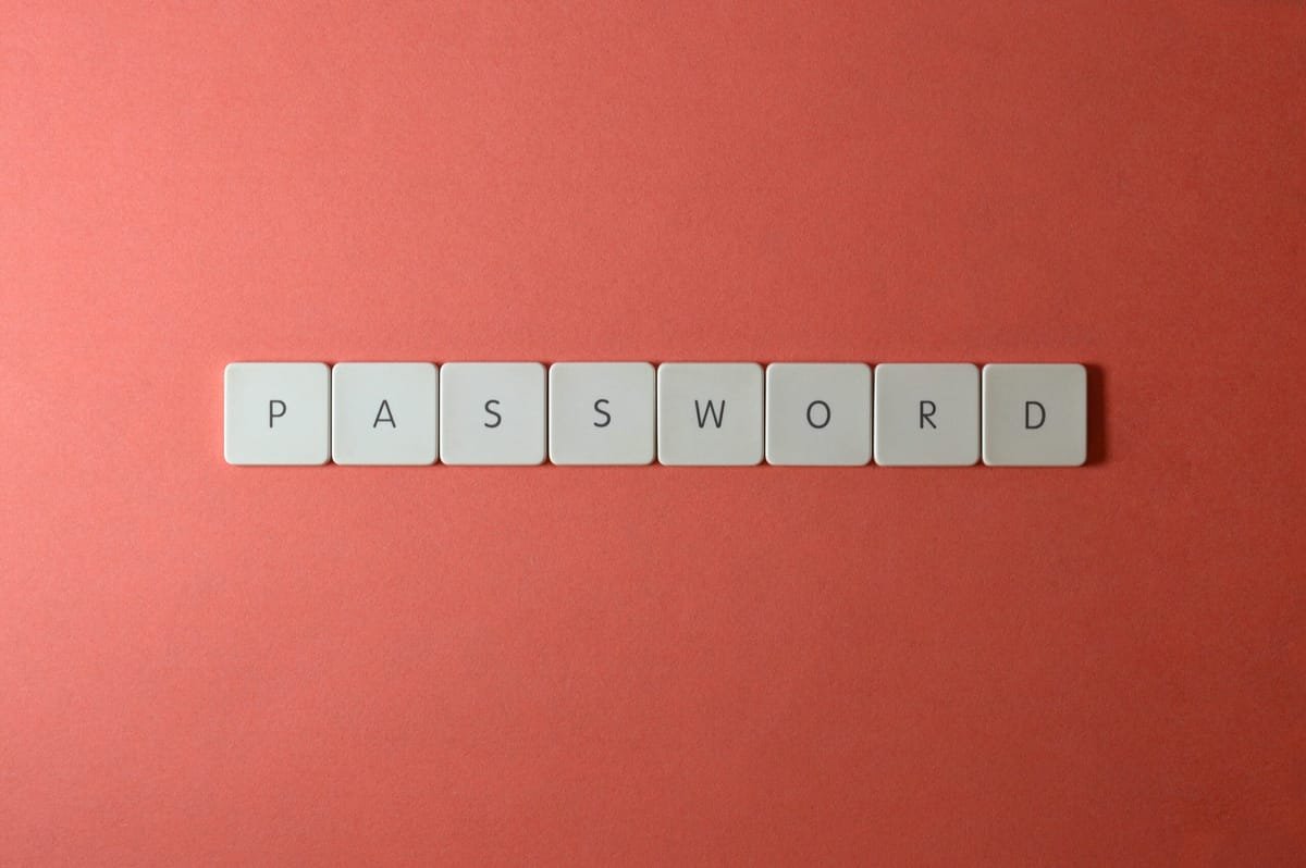 Danemarca investighează accesul hackerilor la datele a 8,8 milioane de persoane din registrul populației