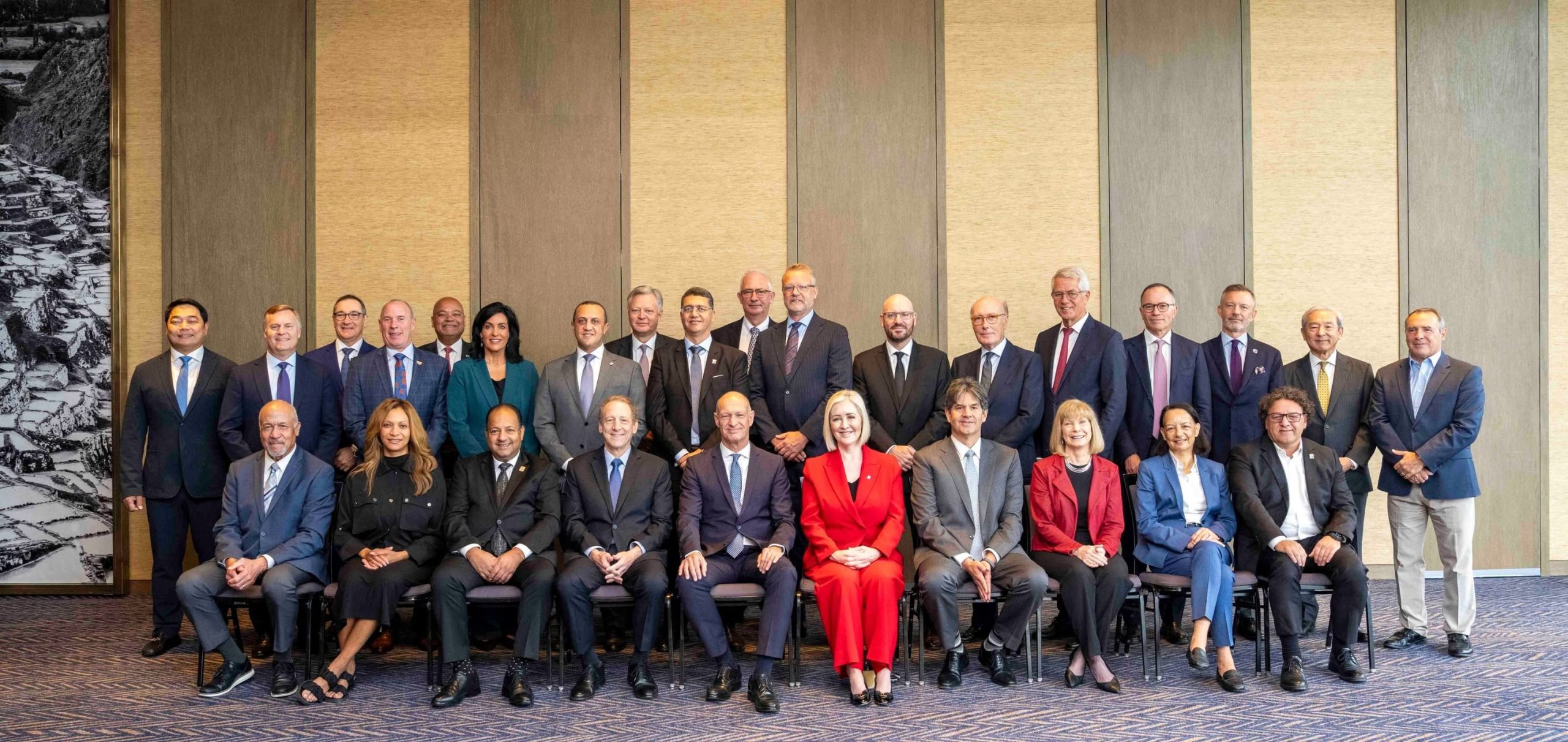 David Ciceo alături de liderii aviației mondiale la ședința ACI World din Lima
