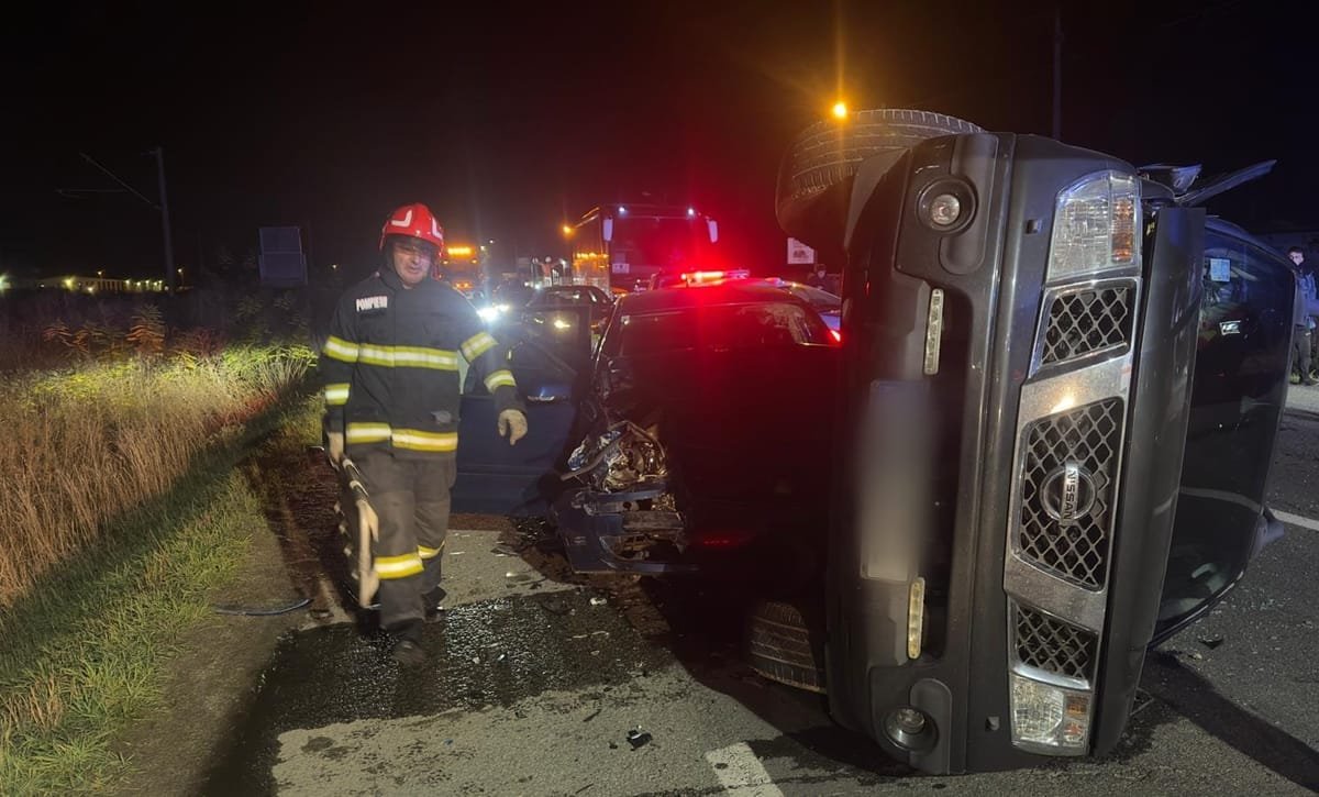Dej: un bărbat de 55 de ani a fost descarcerat și dus la spital după un accident pe strada Vâlcele