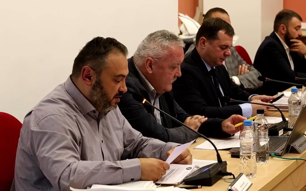 Deva: comisia de verificare a achizițiilor SPIGM nu s-a constituit, după respingerea celor șapte candidați
