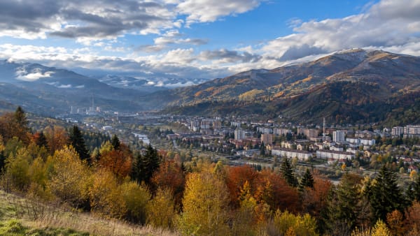 Deva și Petroșani vor avea până la 24 de grade sâmbătă, dar duminică revin ploile în Hunedoara