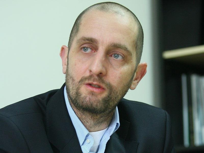 Dragoş Damian critică Guvernul Luca Niculescu și relația cu SUA: risc major pentru Uniunea Europeană
