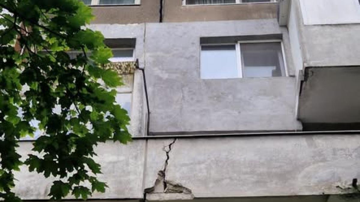 Drumul Taberei: locatarii evacuați s-au întors în case, structura blocului nu este afectată