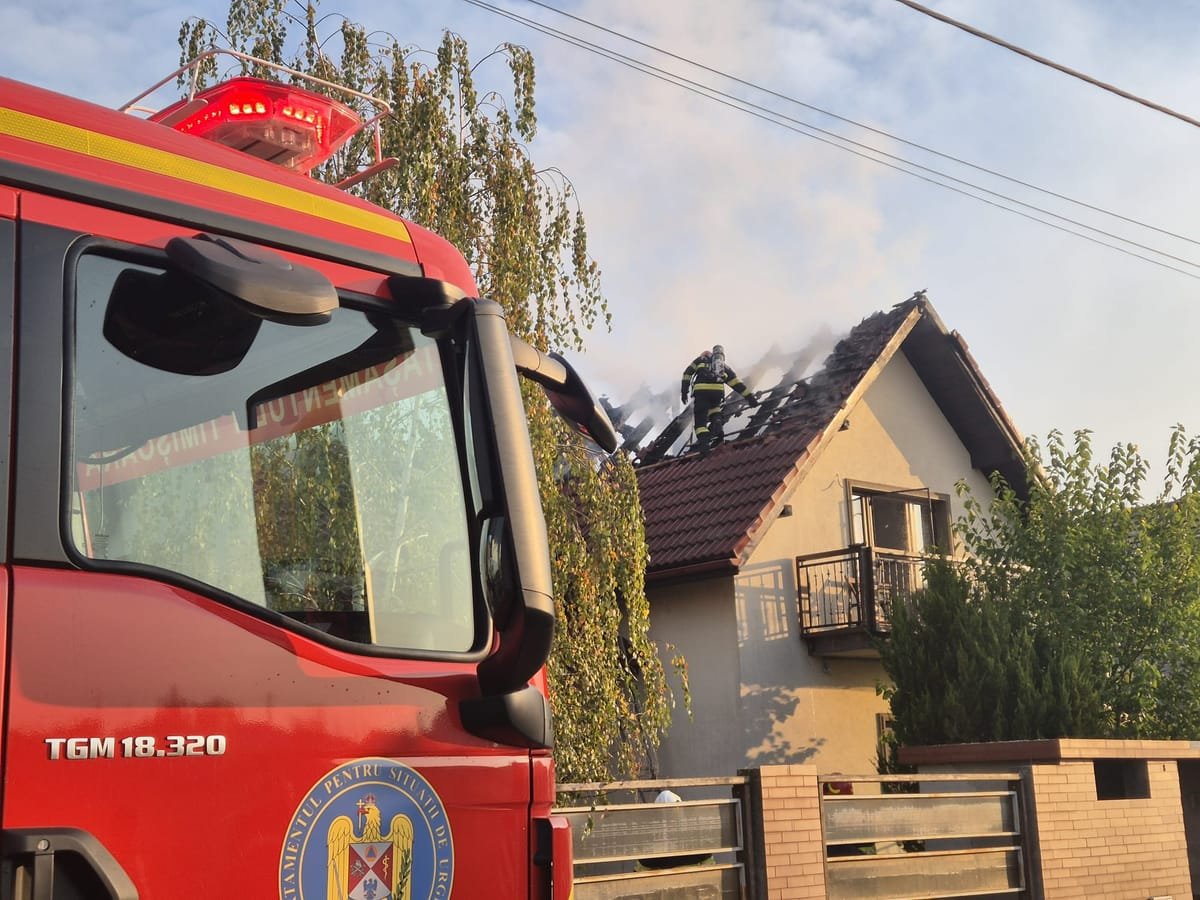 Dudeștii Noi, Timiș: incendiu la o casă, pompierii au intervenit joi dimineață