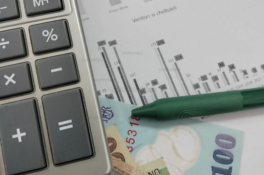 Economia României a scăzut cu 0,6% în primul semestru din 2026 și a stagnat în trimestrul II
