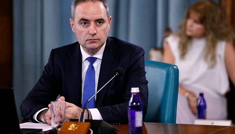 Estul Clujului: au început lucrările de întreținere pe drumul care face legătura cu rețeaua majoră