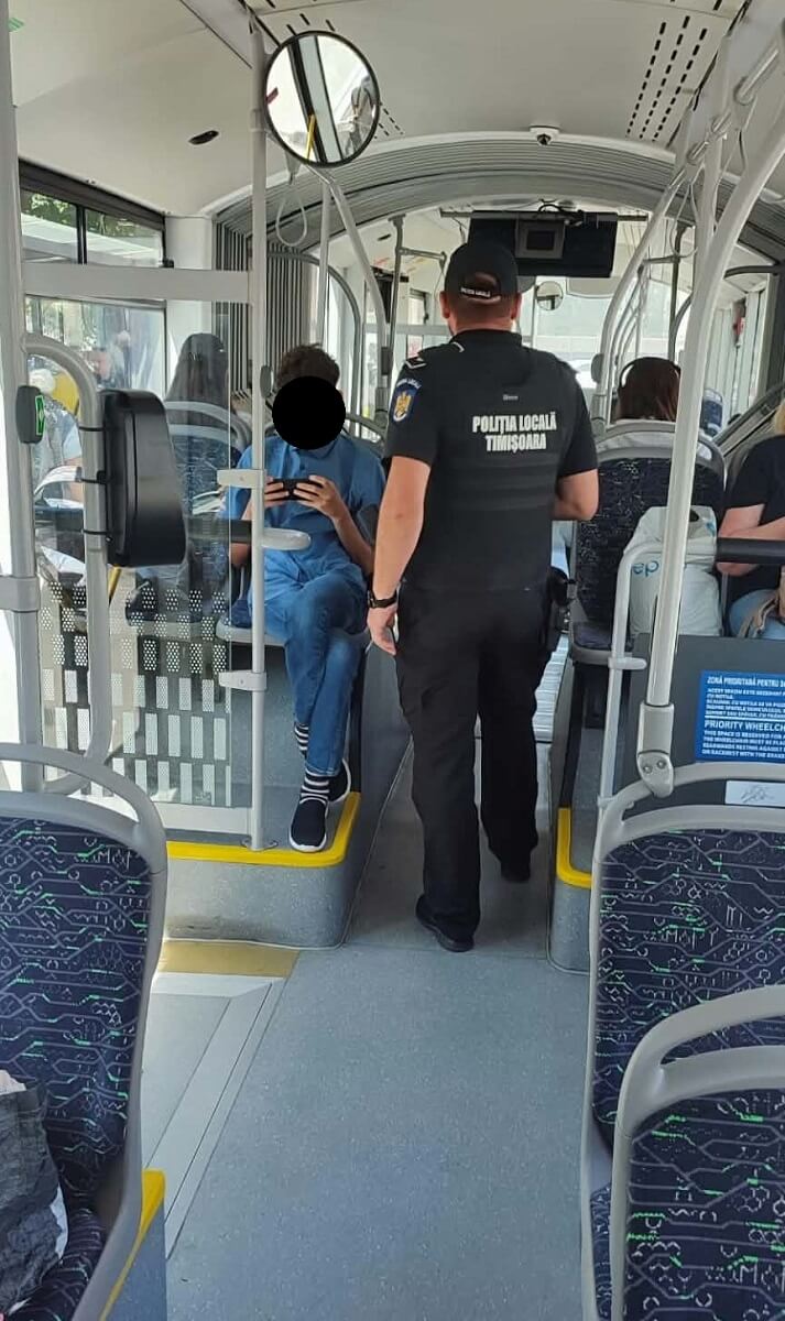 Fără bilet, cu alcool sau țigara aprinsă în autobuze și stații: 871 de amenzi date la Timișoara