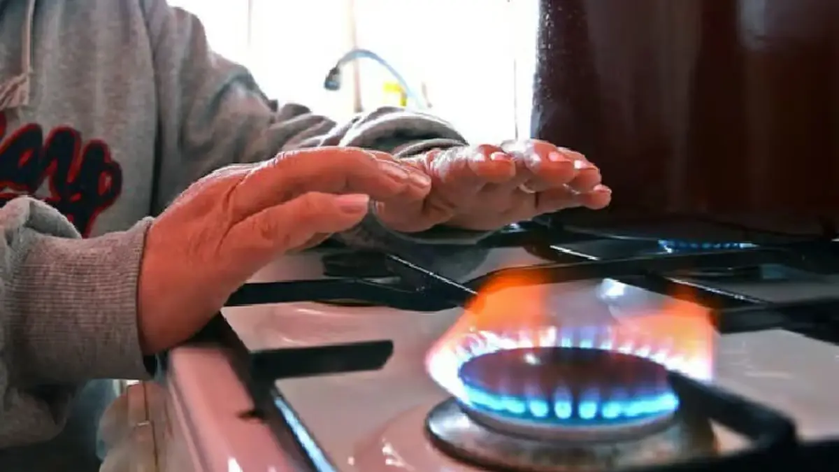 Facturile la gaz nu vor crește în iarnă pentru consumatorii casnici, dar curentul electric se va scumpi