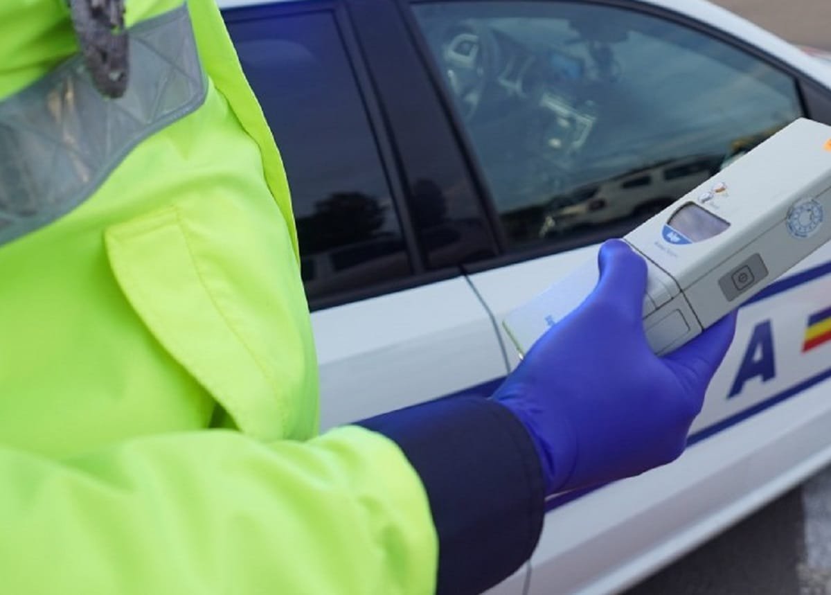 Făgăraș: șofer de autoutilitară cu 0,52 mg/l alcool, oprit de polițiști pe strada Mihai Viteazul