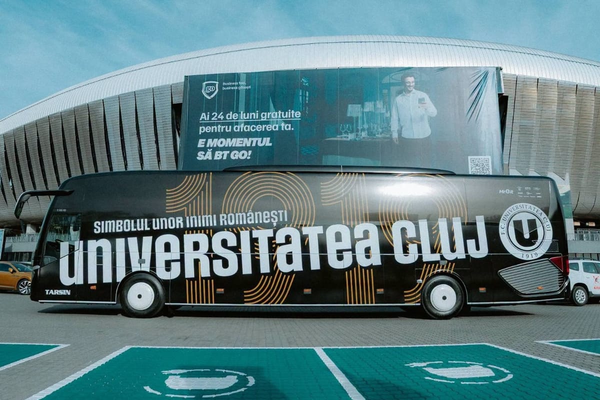 FC Universitatea Cluj inaugură noul autocar oficial în ziua derby-ului cu CFR