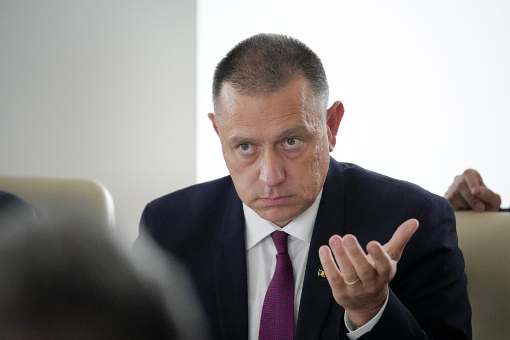 Fifor cheamă partidele la dialog: „Să ne așezăm la masă. Fără ultimatumuri, fără aroganță”