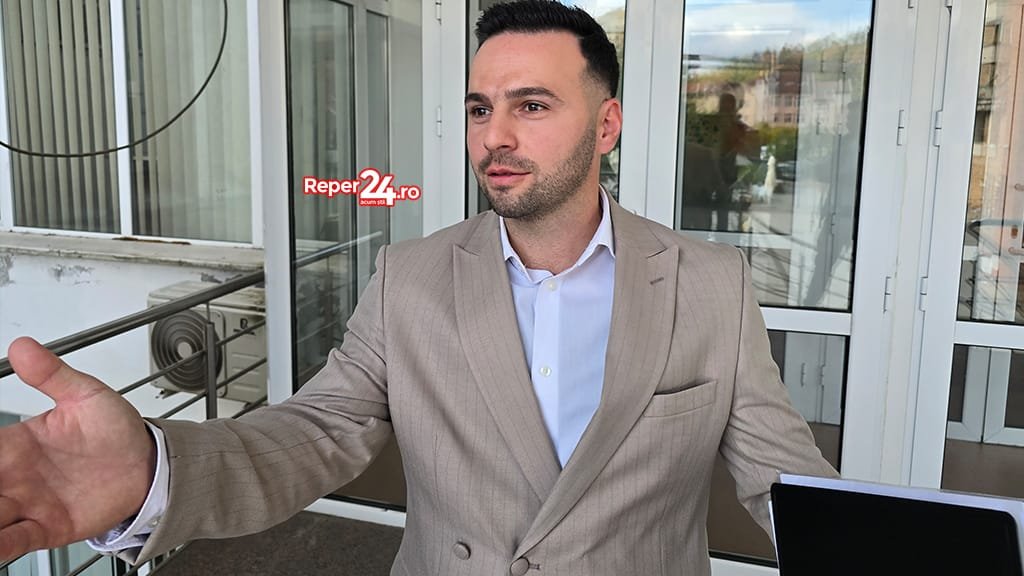 Forotic: opt elevi riscă să piardă zile de școală din cauza transportului, primarul cere soluție urgentă