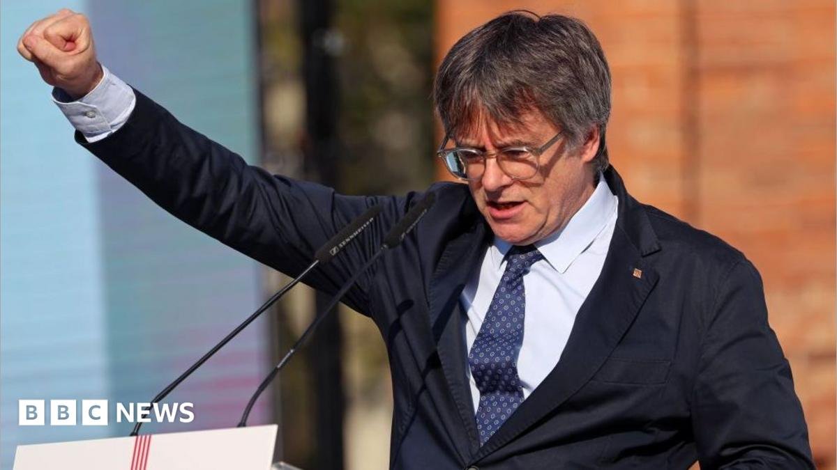 Fostul lider rebel al Cataloniei poate reveni în Spania, decide instanța