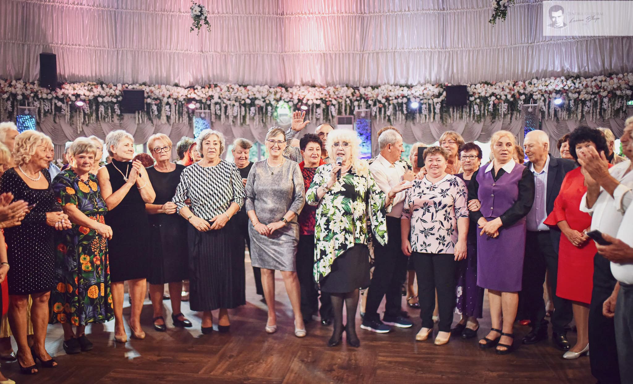 FOTO: O mie de seniori au sărbătorit Ziua Persoanelor Vârstnice, la Sebeș. Eveniment organizat de primărie