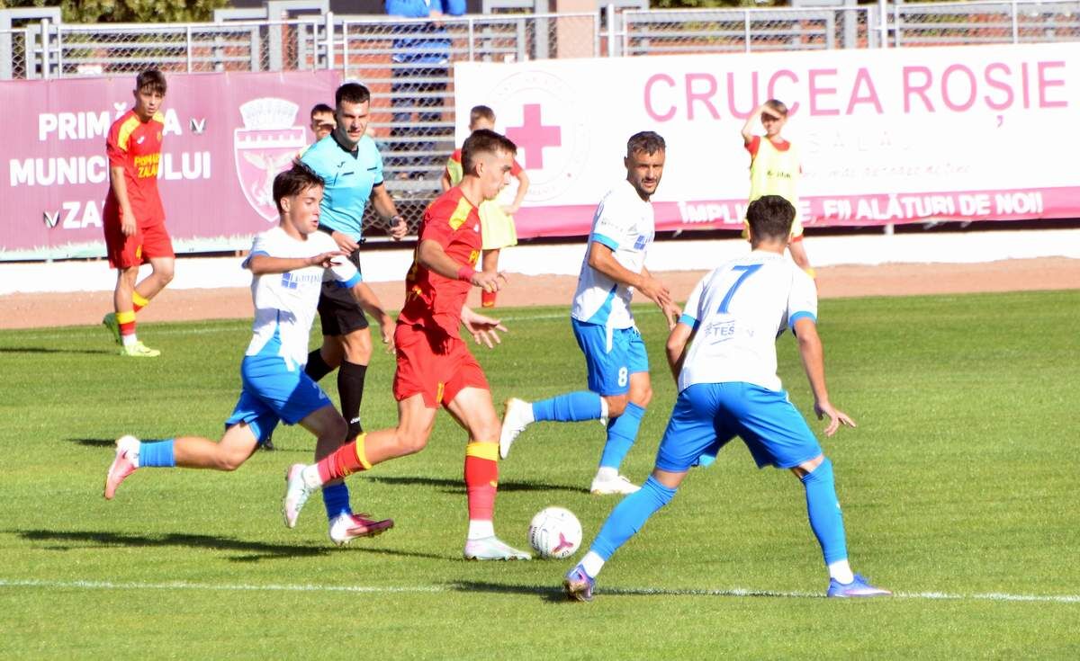 FotoVideo: SCM Zalău se gripează înainte de duelul cu ”virușii verzi”: eșec pe teren propriu cu Crișul Sântandrei