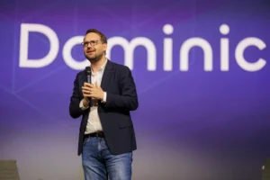 Fritz (USR) acuză PSD că îl „șantajează” pe premier: cinci secretari de stat și doi miniștri în plus