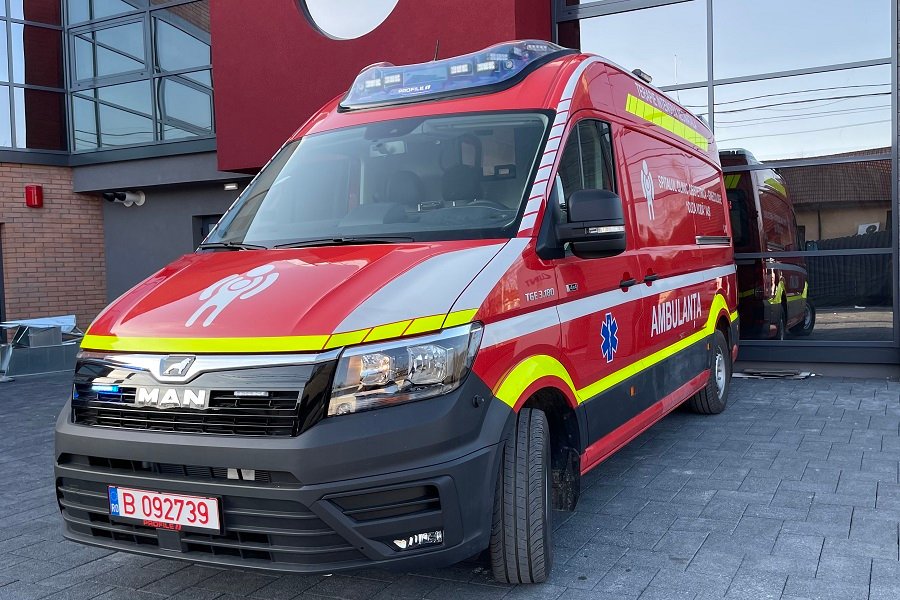 Gilău: fabrica de ambulanțe recrutează ingineri, manageri de proiect și specialiști în producție