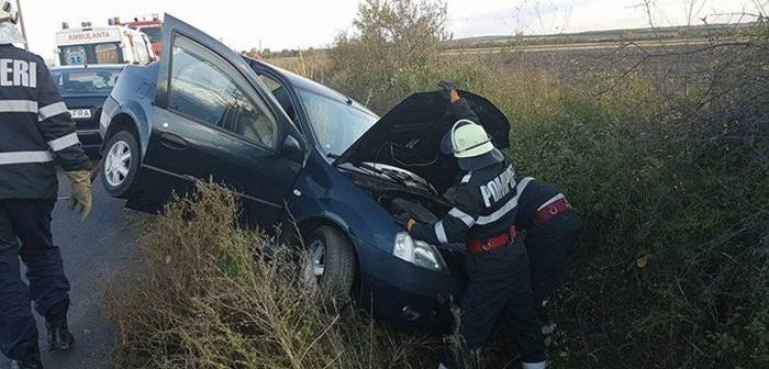 Gladna Montană, Timiș: trei tineri la spital după un accident provocat de un șofer începător