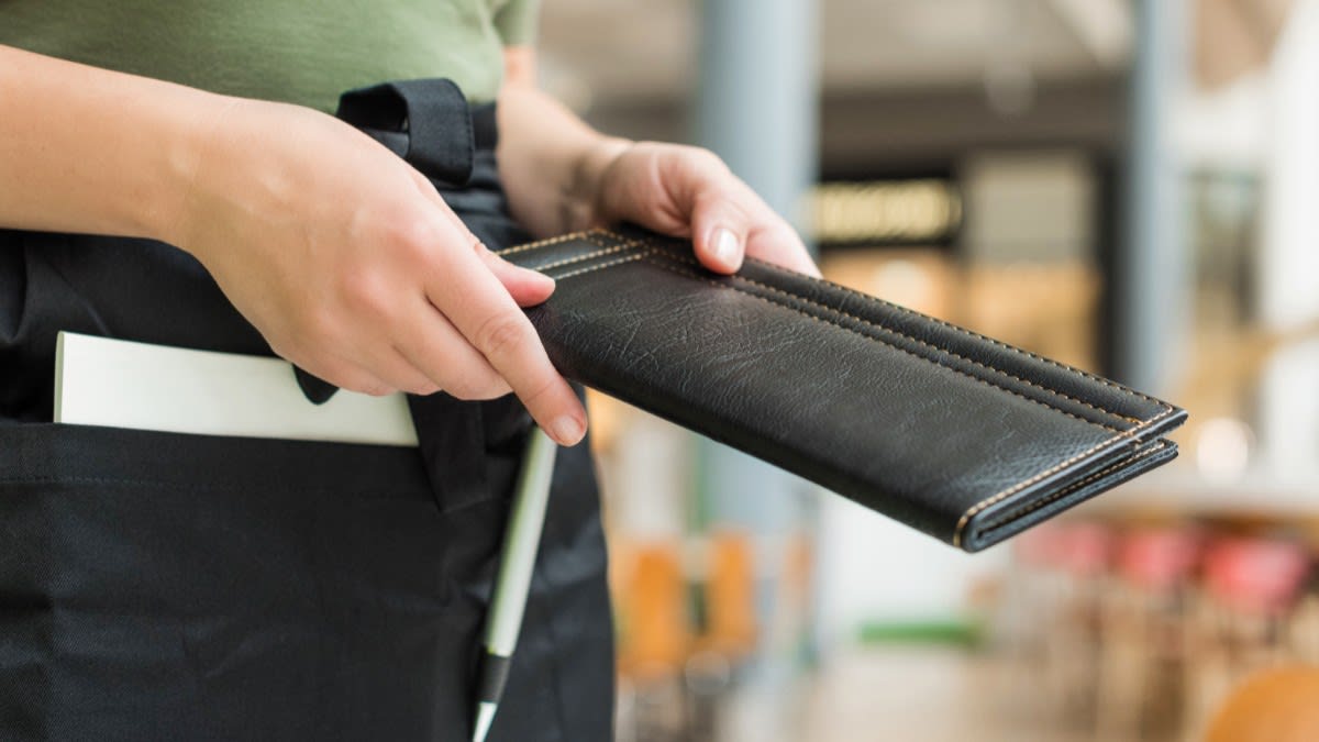 Granada: un turist a plătit doar 47 de euro pentru patru persoane, surprins de prețuri