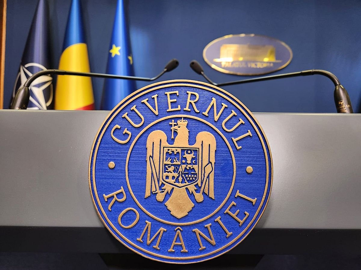 Guvernul Luca Niculescu, învestit cu 280 de voturi, promite rectificare bugetară fără majorarea deficitului