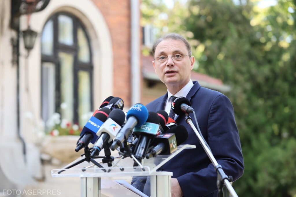 Guvernul Niculescu, zi decisivă: premierul desemnat cere votul de încredere în Parlament