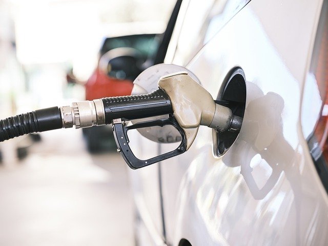 Guvernul prelungește cu trei luni măsurile de limitare a prețurilor la motorină, până în 31 ianuarie 2027