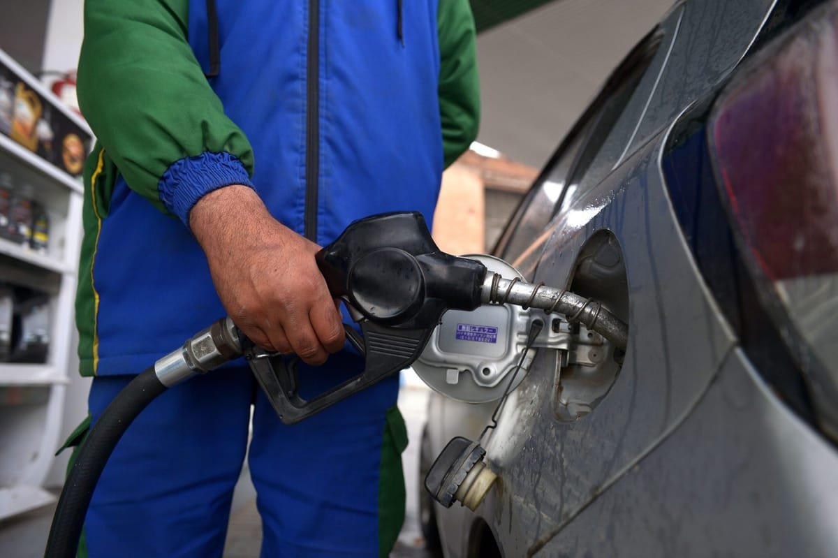 Guvernul propune prelungirea măsurilor pe piața carburanților până la 31 ianuarie 2027