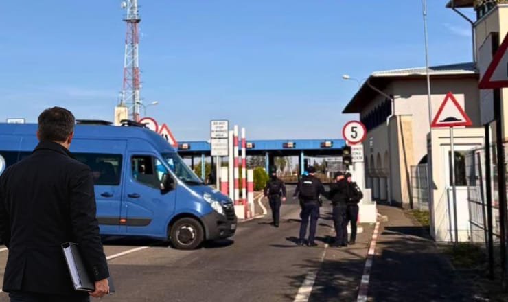 Halmeu: cei opt polițiști de frontieră și vameși arestați preventiv contestă măsura la Oradea