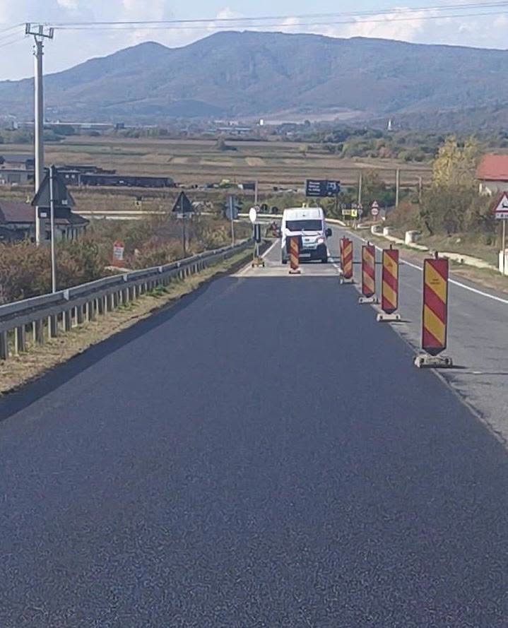 Hereclean – Vârșolț: intervenție pe drumul național pentru înlăturarea denivelărilor