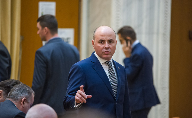 Iași: Alexandru Muraru (PNL) spune că pesediștii și puciștii își trimit bezele de 24 de ore