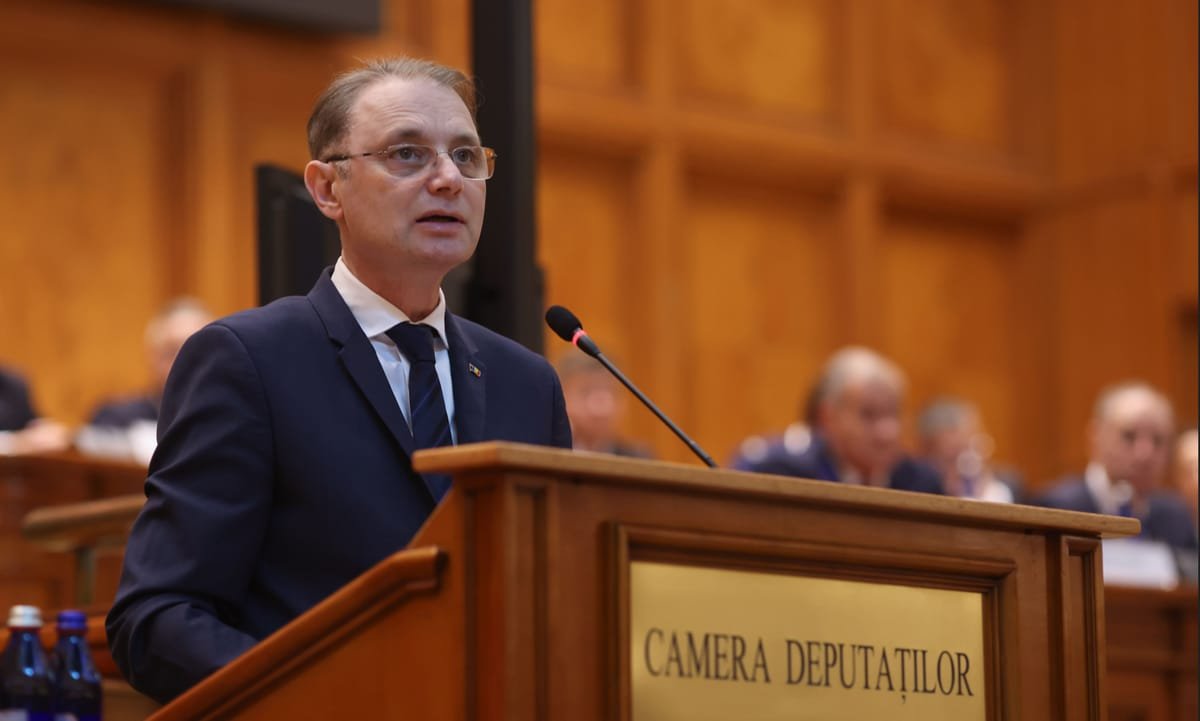 În Qatar, Guvernul aprobă masa ANCOM pentru 1.000 de invitați, după ce Bolojan blocase cheltuiala