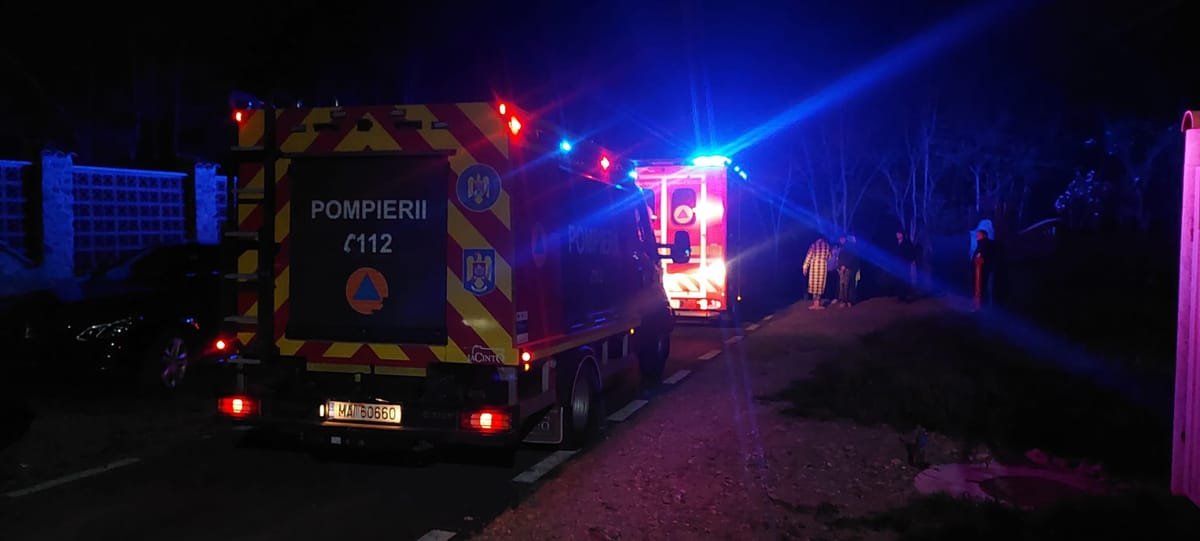 Incendiu fatal la Vânători, județul Galați: un bărbat de 83 de ani a murit, o femeie a fost îngrijită