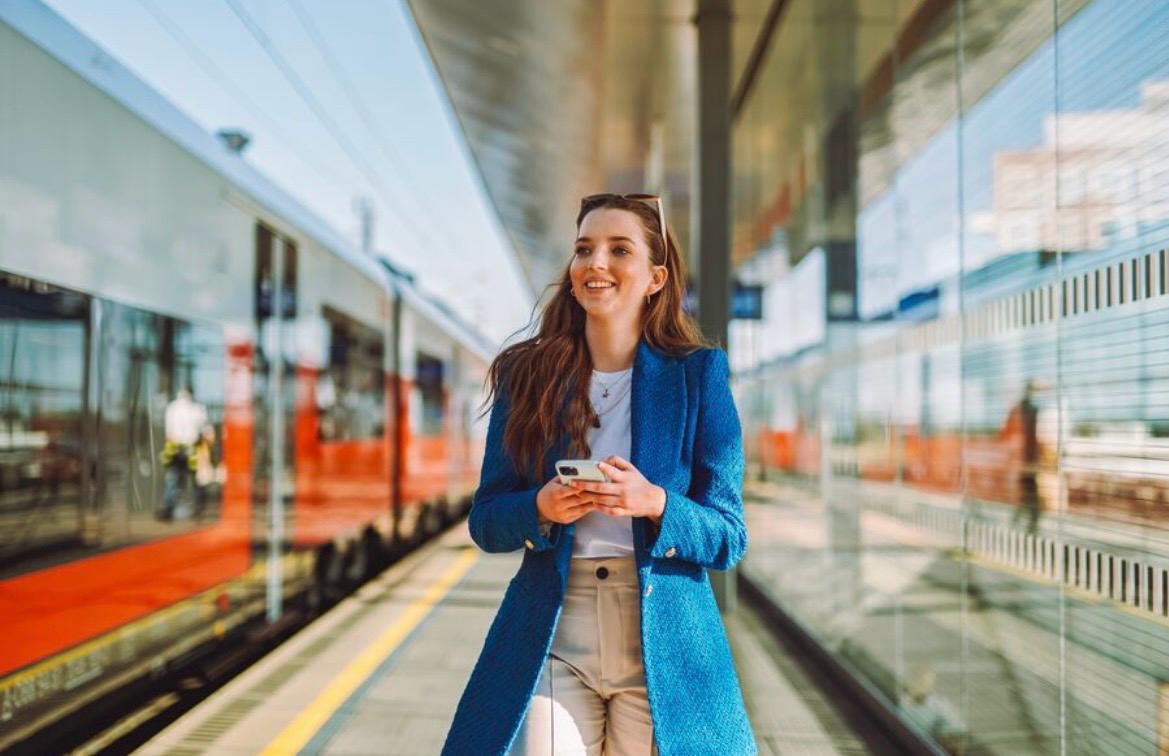 ING Bank România susține Caravana OFA. Șapte orașe, dedicate dialogului și dezvoltării antreprenoriatului feminin