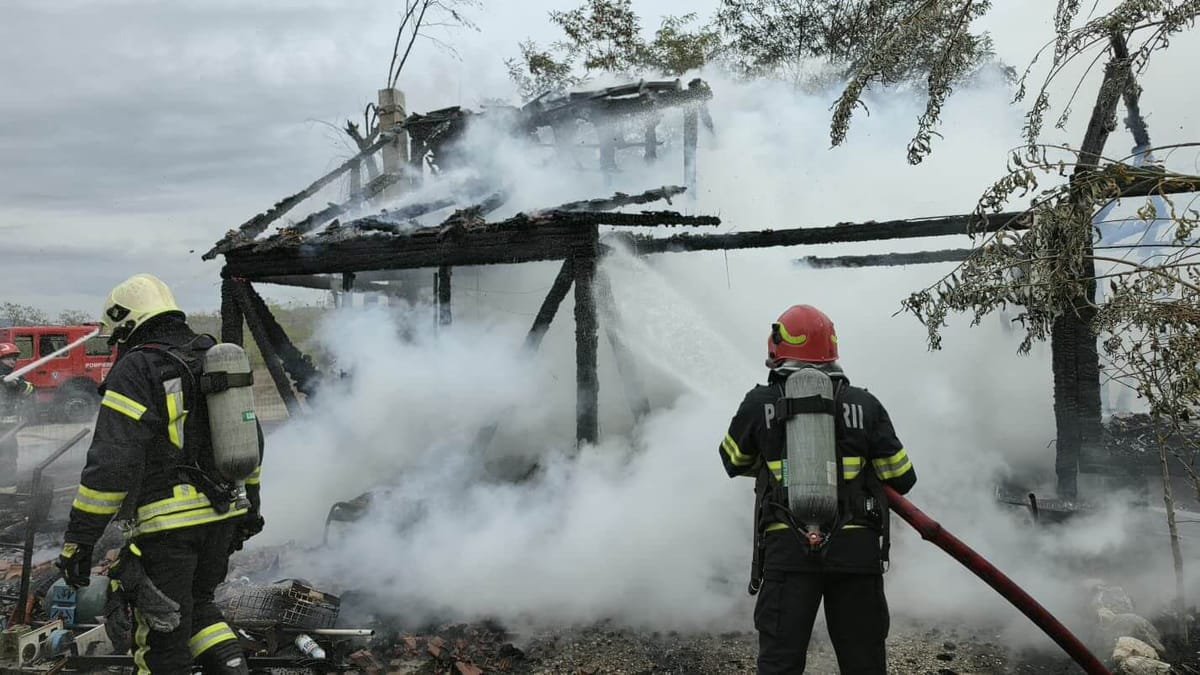Jena, Nițchidorf și Baloșești: trei incendii la locuințe și anexe, izbucnite joi, 15 octombrie
