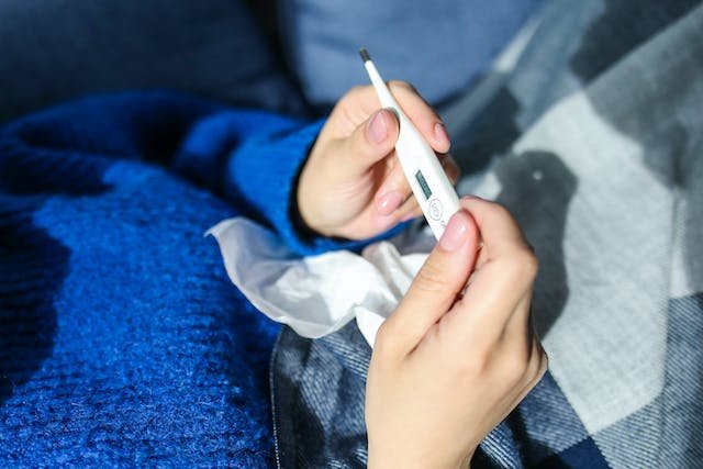 Județul Timiș: peste 900 de cazuri de infecții respiratorii într-o săptămână, 69 de pacienți spitalizați
