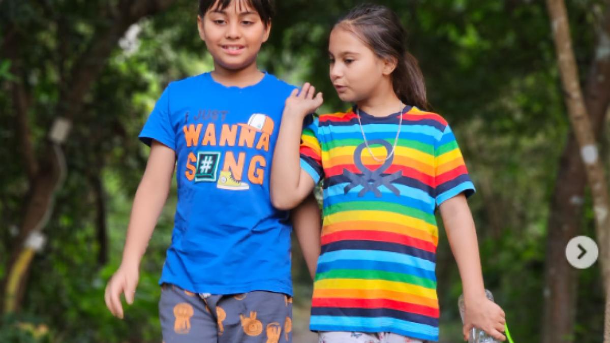 Kolkata: gemenii de 12 ani nu au mers niciodată la școală, iar unschooling-ul nu e legal în România