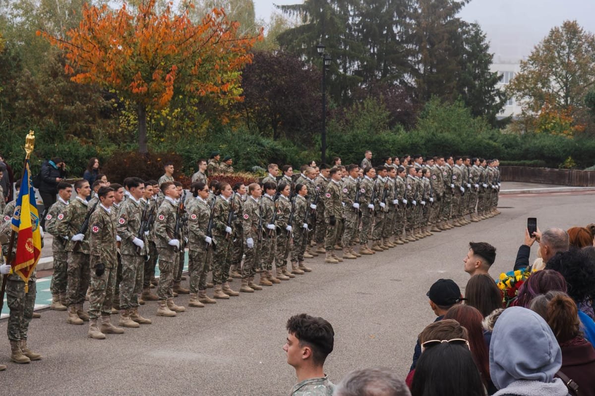 La Cluj-Napoca, studenții din garnizoanele Cluj, Oradea și Timișoara au depus jurământul militar