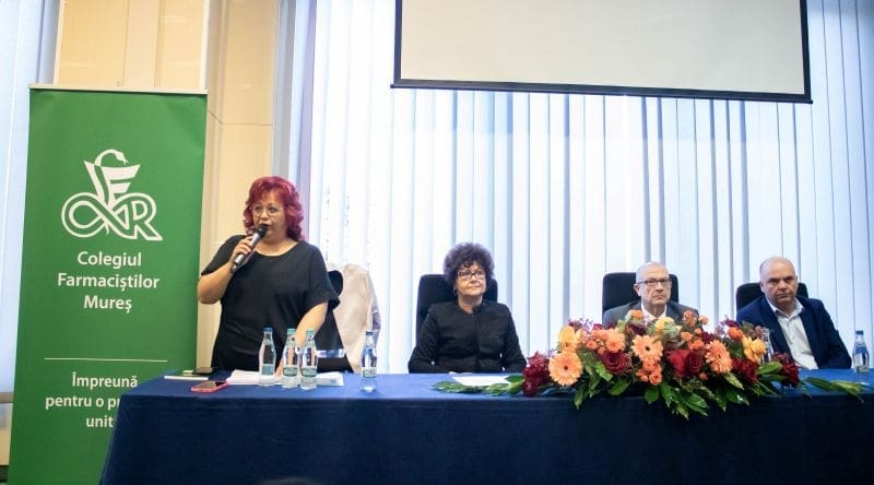 La Conferința Farmaciștilor Mureșeni, generațiile discută colaborarea și responsabilitatea față de pacient