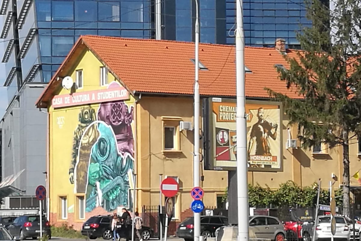 La Sibiu, copiii pot învăța Hora, Sârba și Bătuta transilvăneană la Casa de Cultură a Studenților