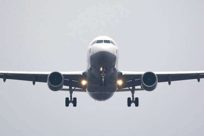 La Sofia, un avion Austrian Airlines deviat de urgență după o alertă cu bombă, dovedită falsă