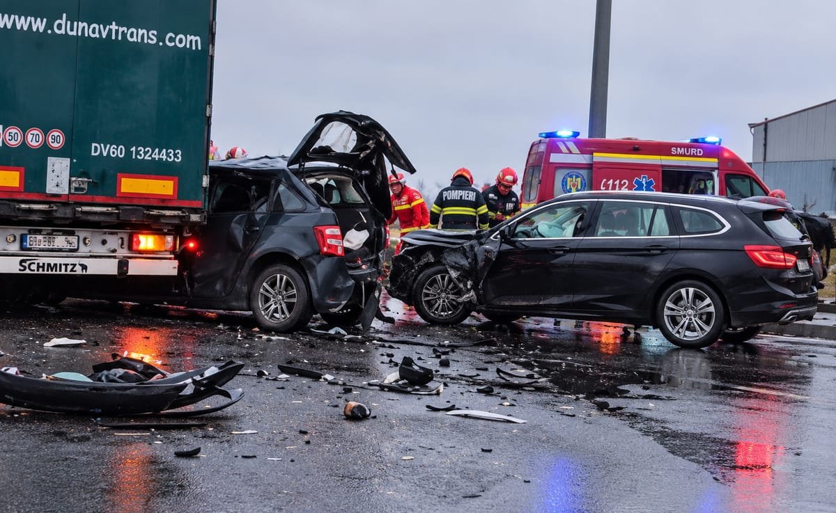 Lângă Timișoara, accident în lanț pe DJ 691: un bărbat de 58 de ani a fost rănit
