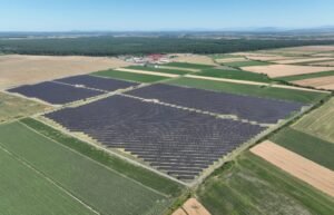 Lazuri, Satu Mare: parc fotovoltaic de mari dimensiuni finalizat, energie pentru 44.000 de gospodării