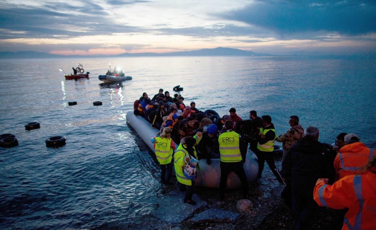 Lesbos: 12 migranți morți în Marea Egee după ce o barcă s-a răsturnat și alta a avut un accident