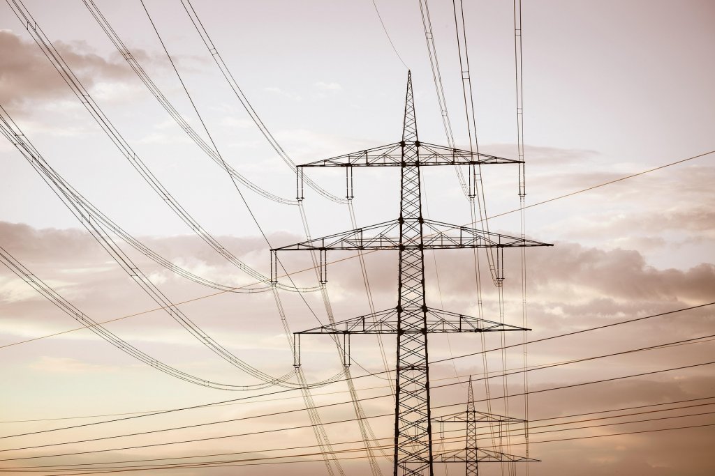 Linia electrică de 400 kV Gădălin-Suceava, cea mai lungă din România, va trece și prin Cluj