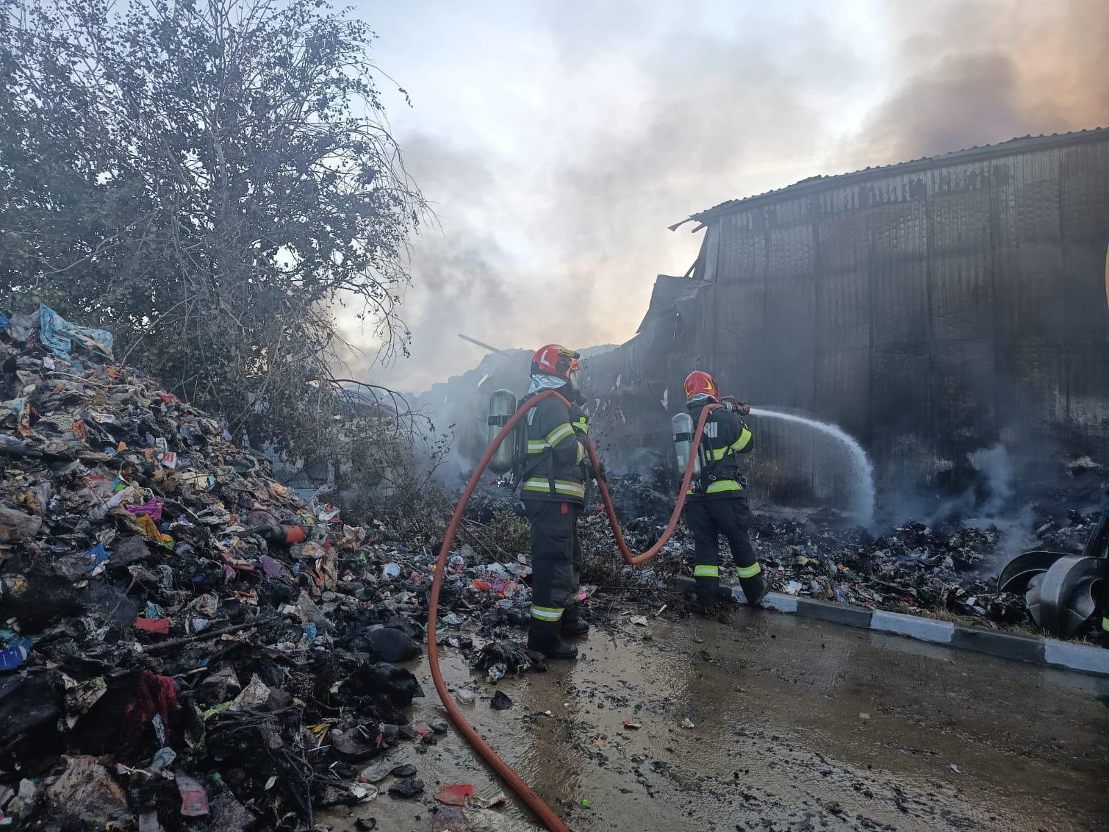 Locuitorii din Cristian se plâng de mirosul de plastic ars. S-a simțit și în Sibiu